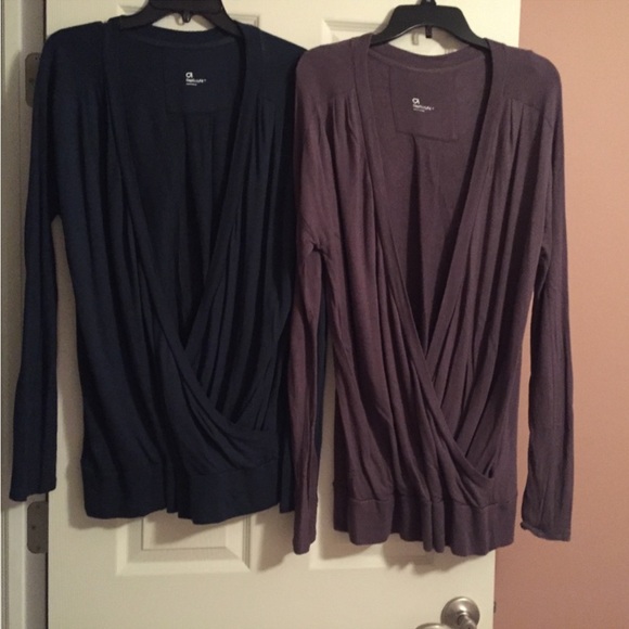 Gap body crossover sweaters - Picture 1 of 2